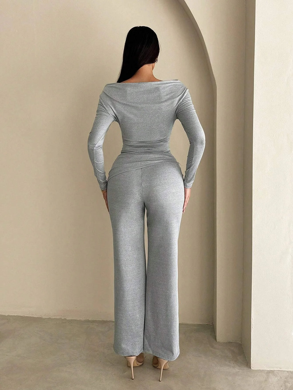 Women's summer clothing, casual and fitted, with asymmetrical hem and wide pants
